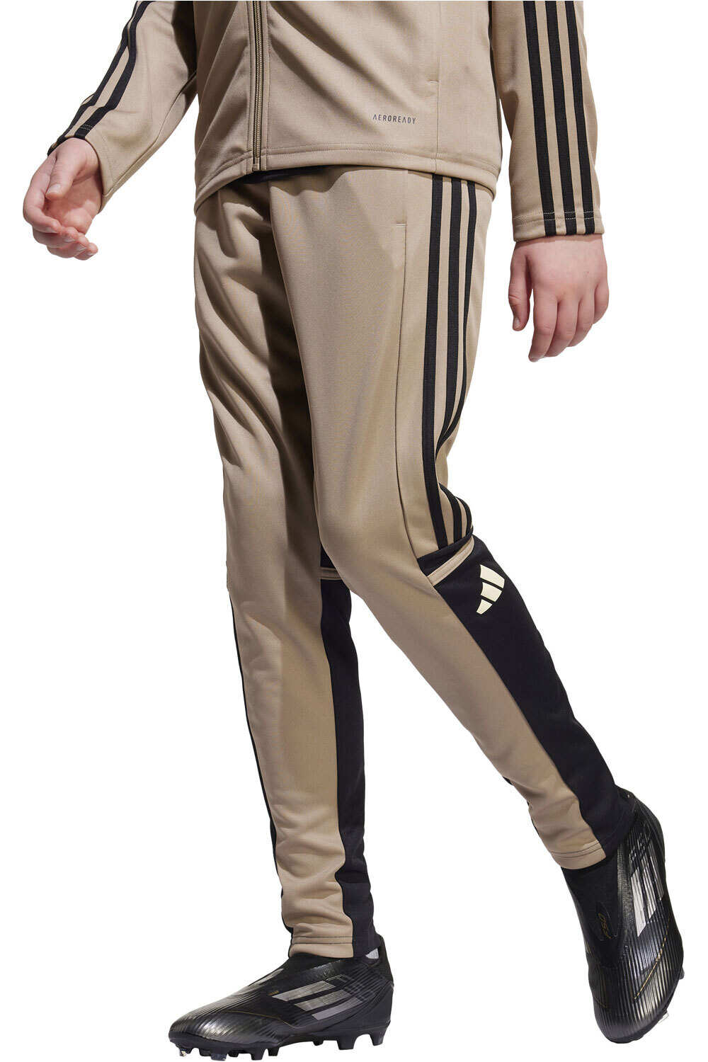 adidas pantalón niño SQ25 TR PNT Y vista frontal