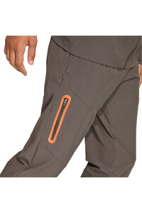 adidas pantalón niño TECH vista detalle