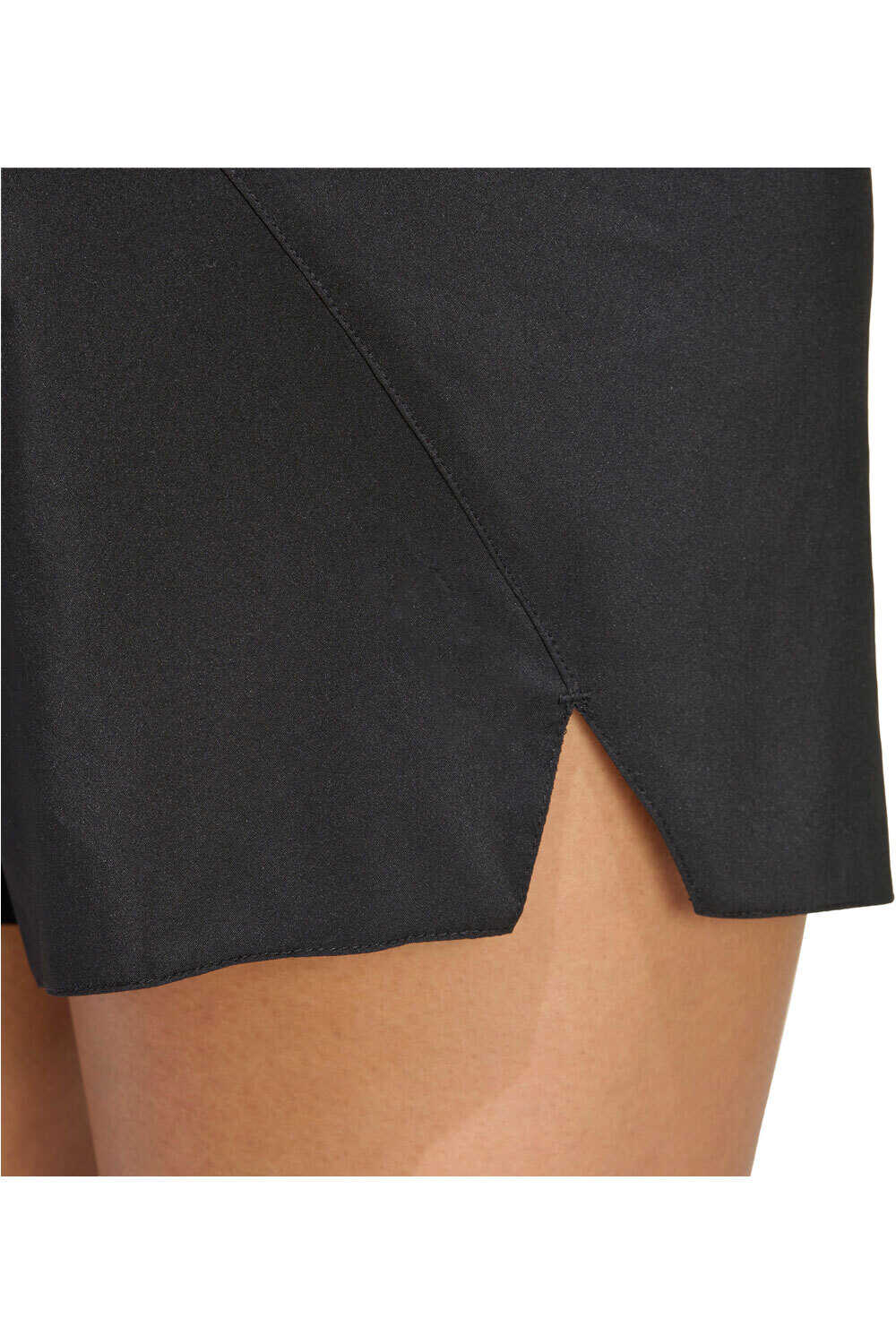 adidas pantalón running mujer Run Ess  Shor W 03