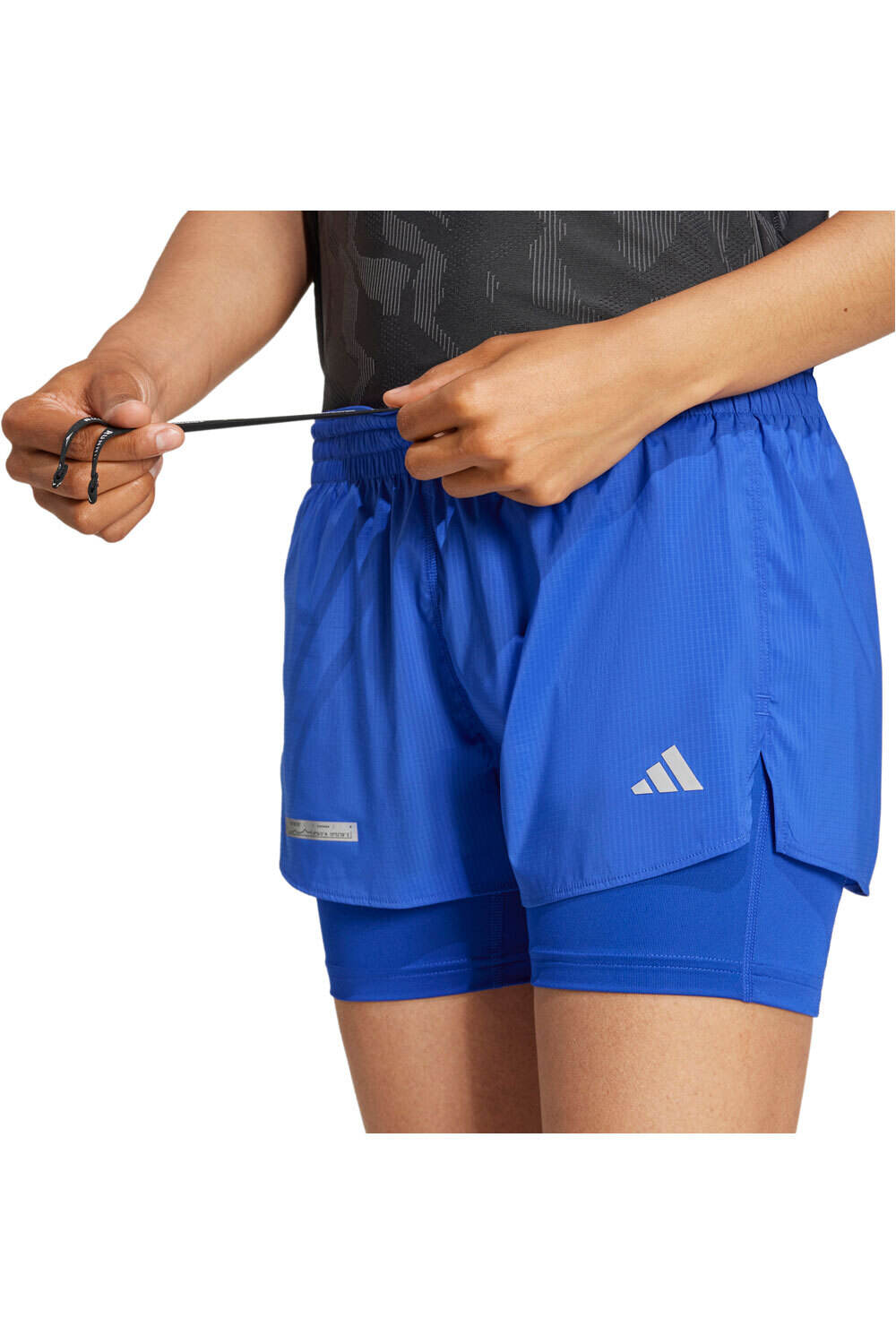 adidas pantalón running mujer ULTI 2IN1 SHORT vista detalle