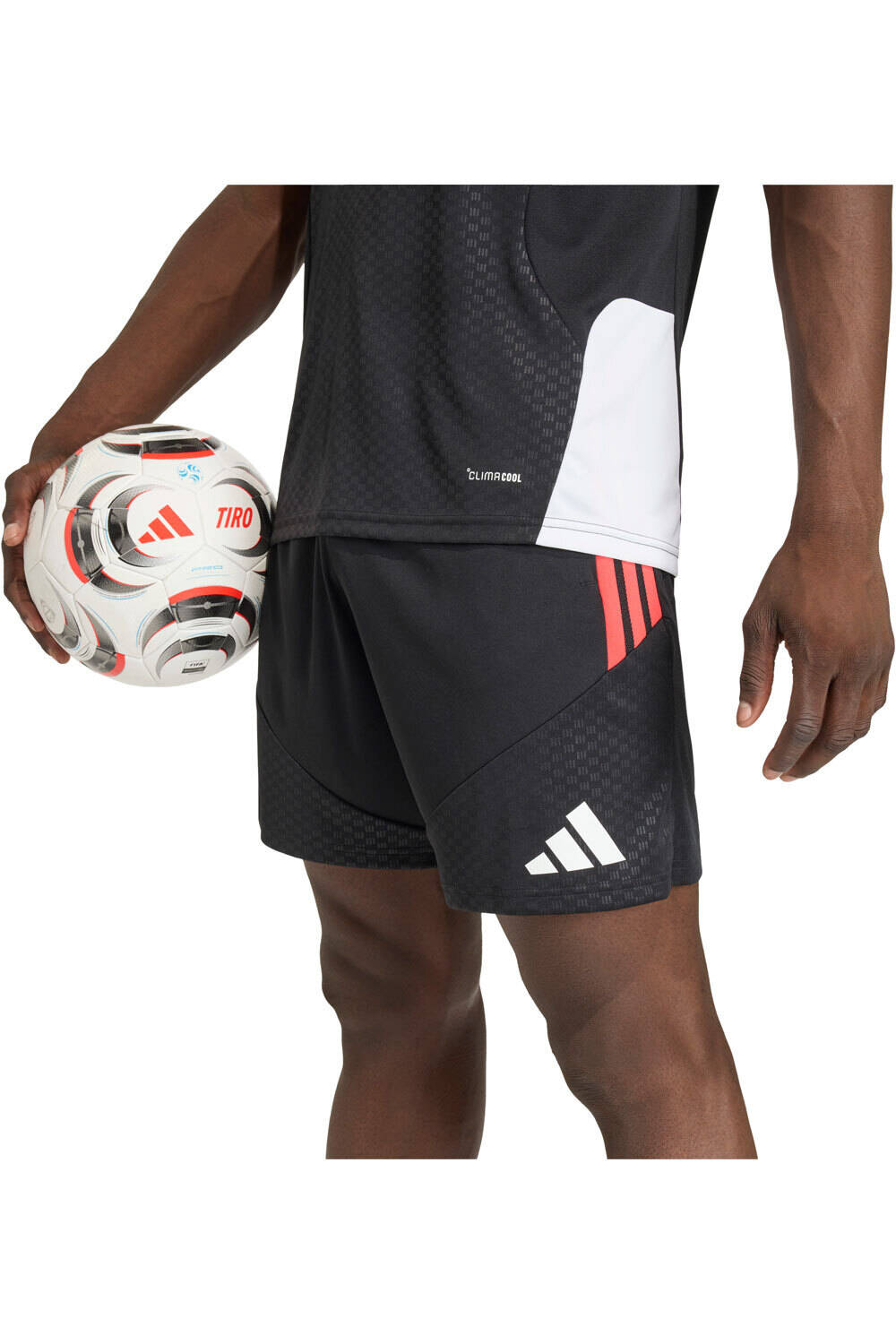 adidas pantalones cortos futbol ENTRENAMIENTO TIRO 26 COMPETITION vista frontal