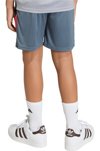 adidas pantalones cortos futbol niño TIRO 26 ESSENTIALS SHORT vista trasera