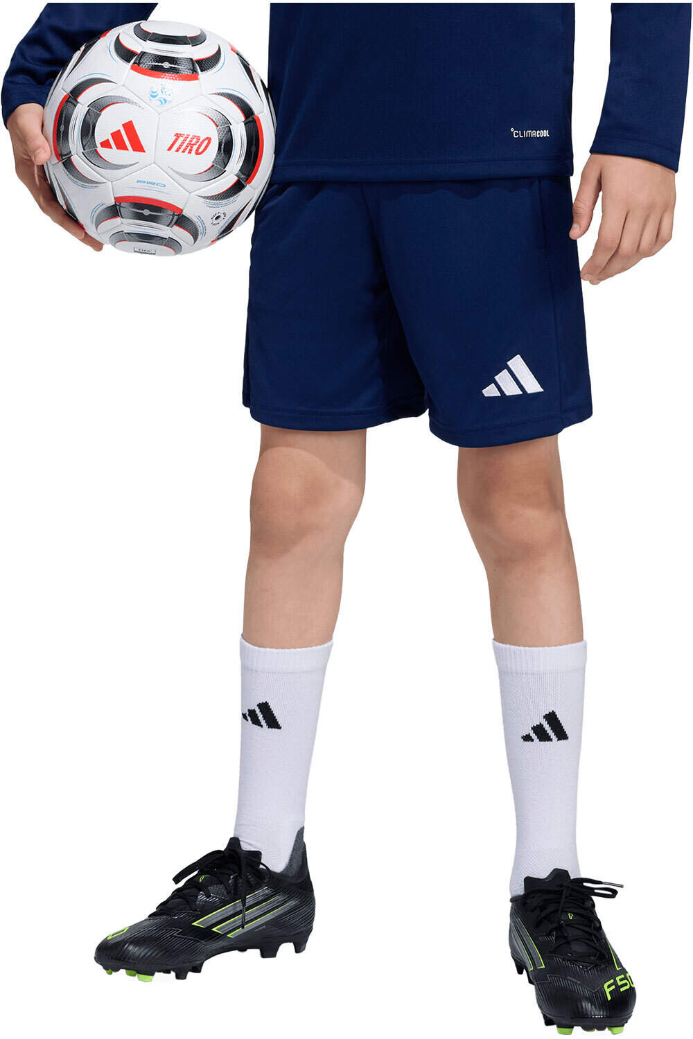 adidas pantalones cortos futbol niño TRAINING ENTRADA26 SHORT vista frontal