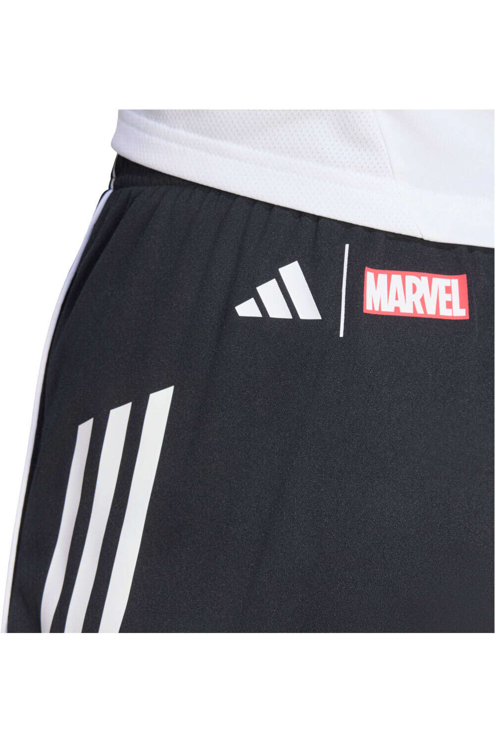 adidas pantalones cortos futbol REAL MADRID AVENGERS 25/26 TIRO25 vista detalle
