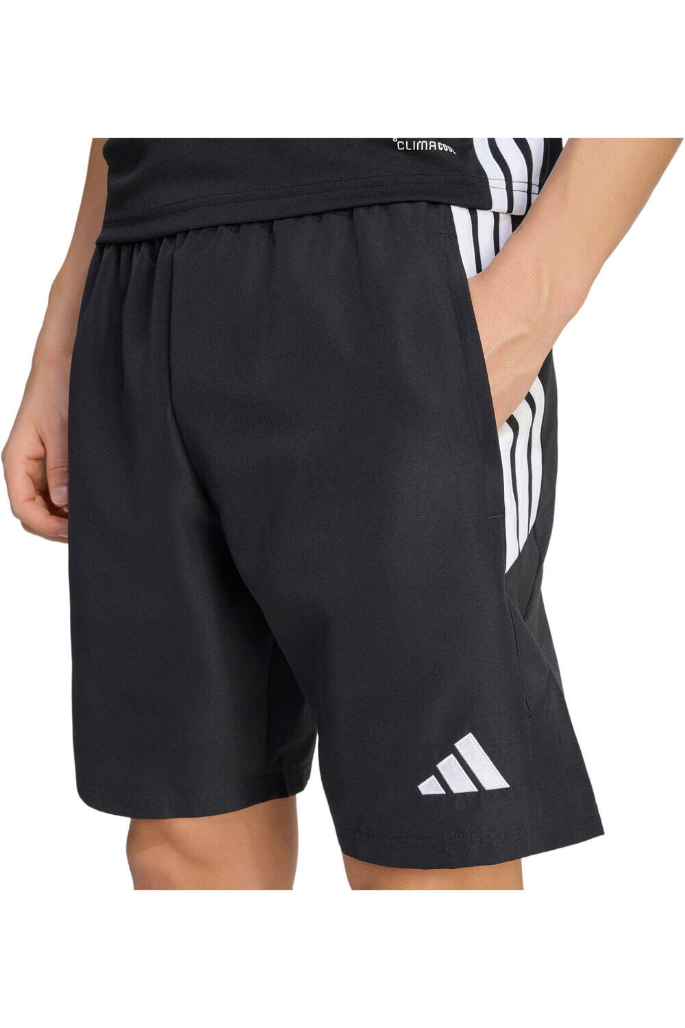 adidas pantalones cortos futbol TECNICO TIRO�26 ESSENTIALS SHORT vista detalle