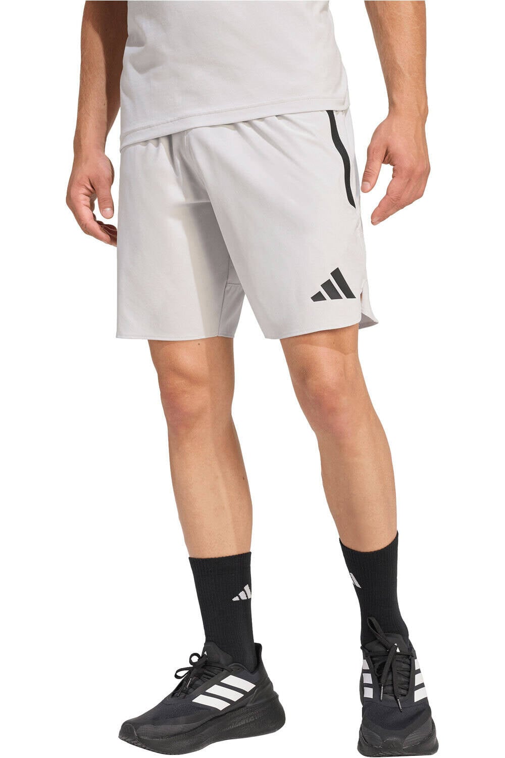 adidas pantalones cortos futbol TIRO TRAVEL vista frontal