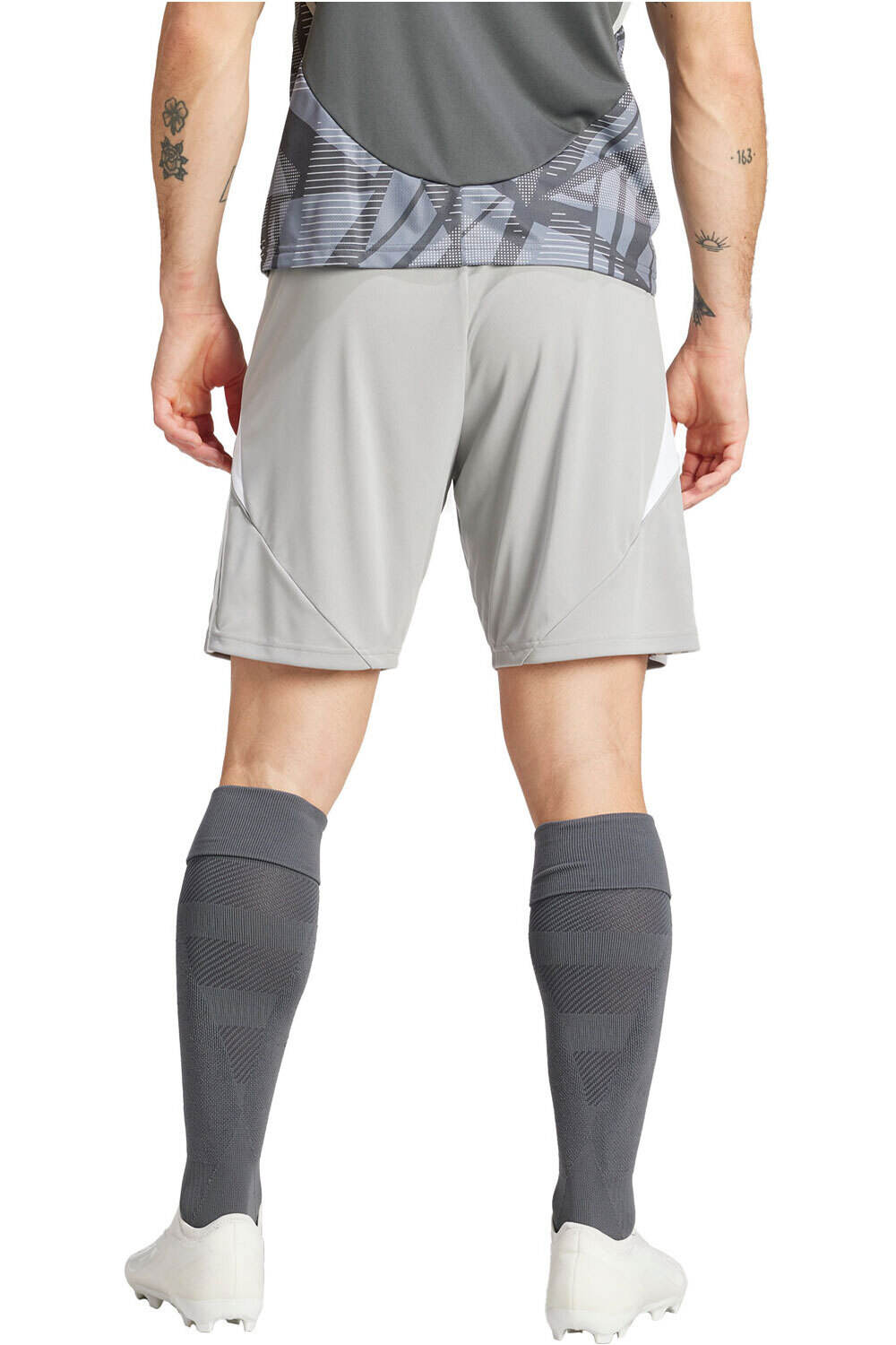 adidas pantalones cortos futbol TIRO24 SHO vista trasera
