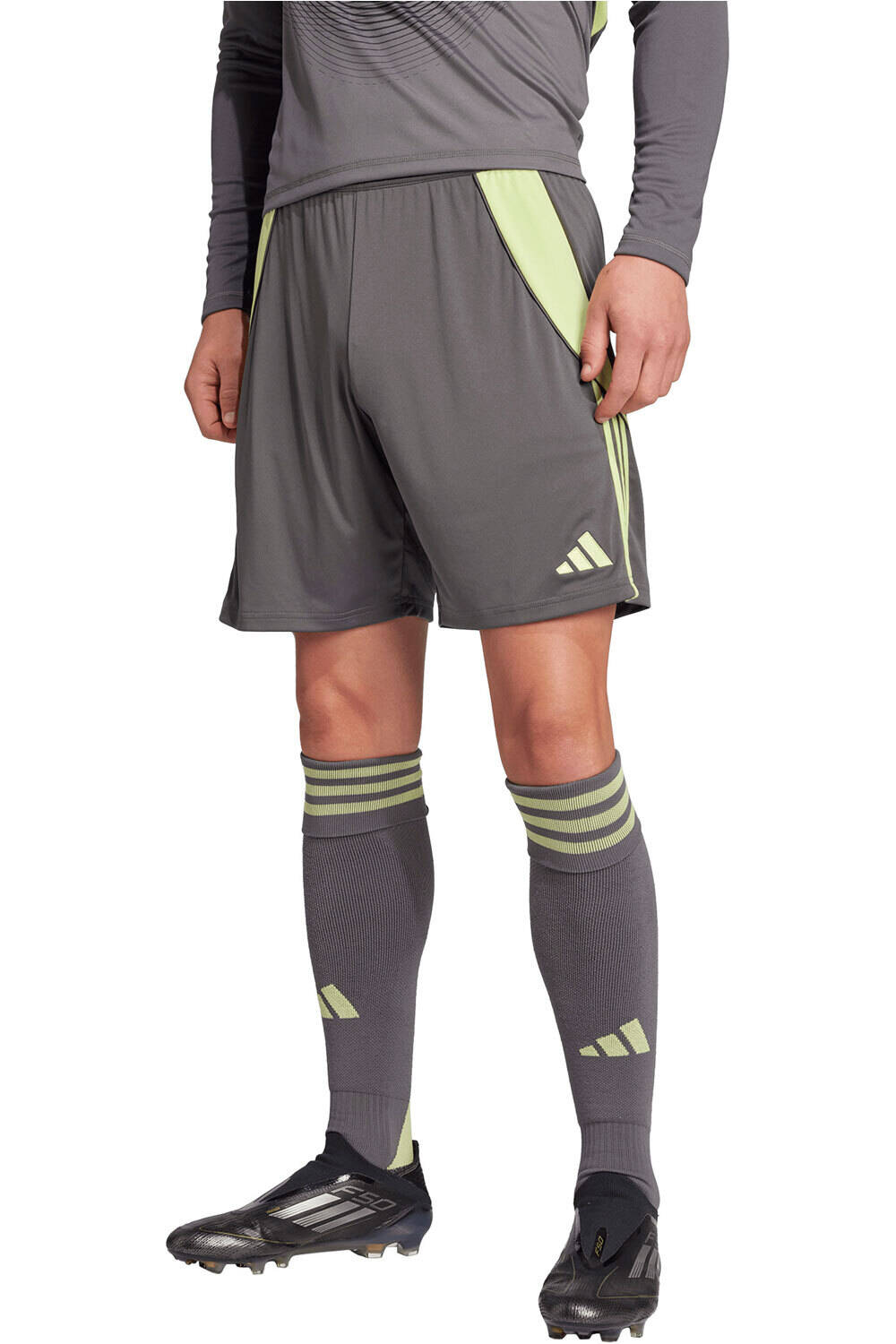 adidas pantalones cortos futbol TIRO24 vista frontal