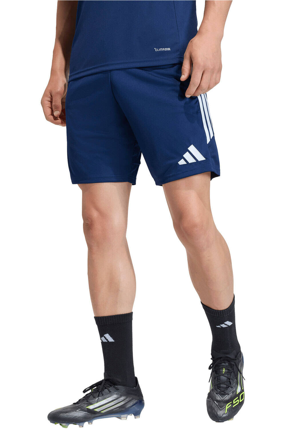 adidas pantalones cortos futbol TIRO26 LEAGUE SHORT vista frontal