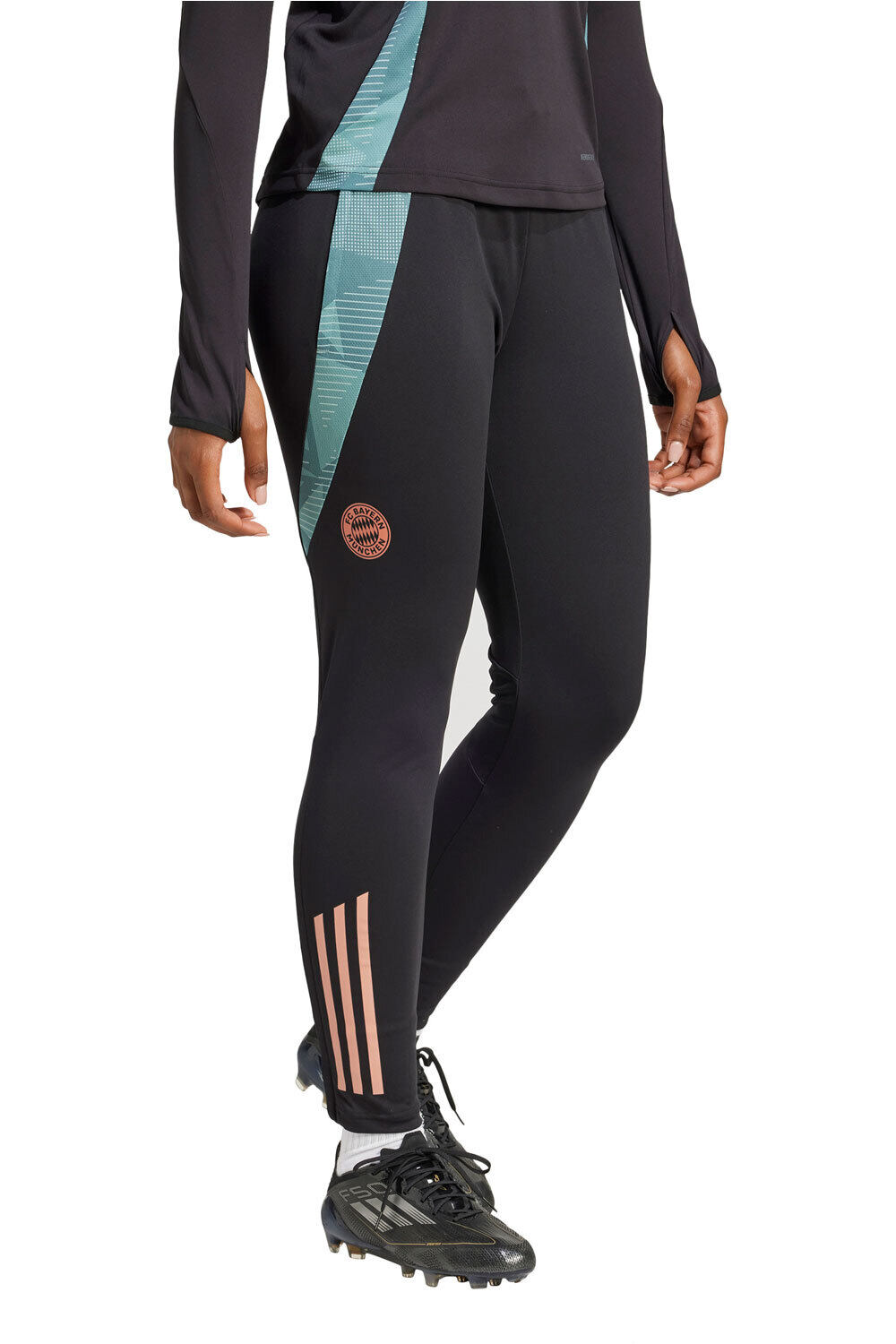 adidas pantalones futbol B.MUNICH 25 TR PNTW vista frontal