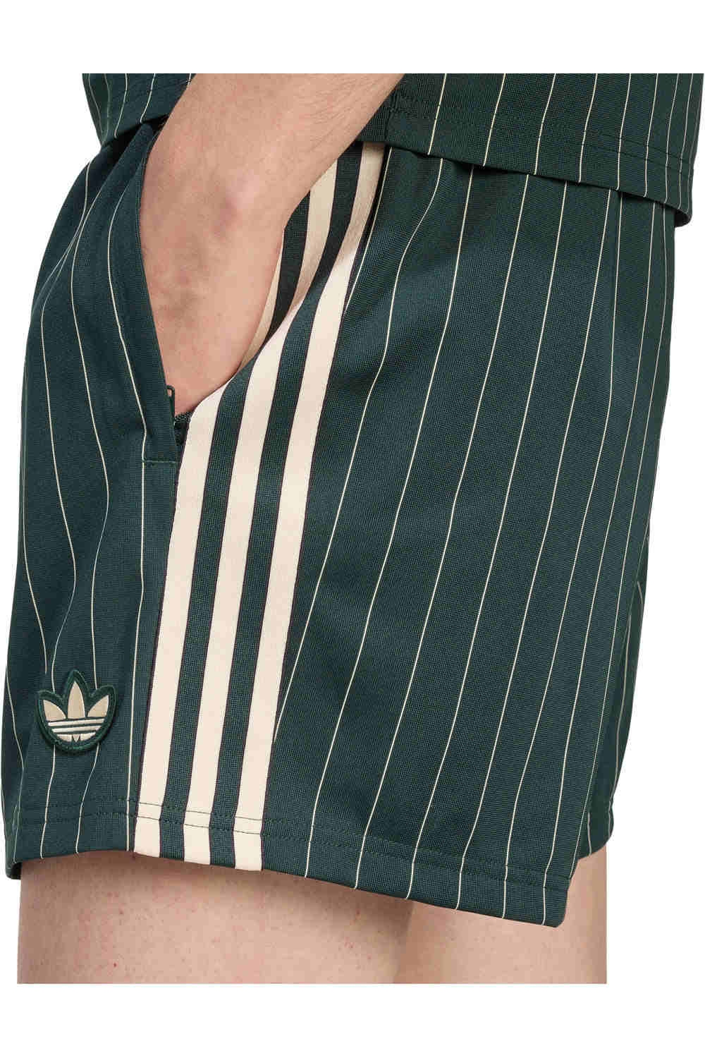 adidas pantalones futbol JUVENTUS TERRACE ICONS vista detalle