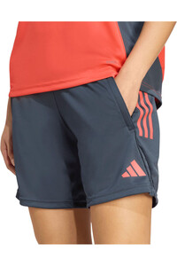 adidas pantalones fútbol oficiales B.MUNICH 26 TR SHO W 04
