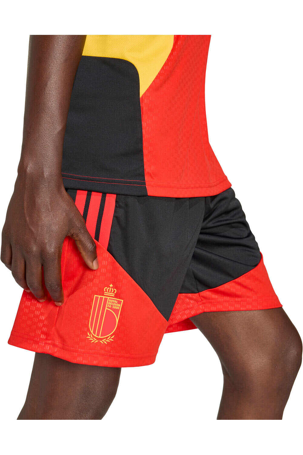 adidas pantalones fútbol oficiales ENTRENAMIENTO BLGICA 26 TIRO vista detalle
