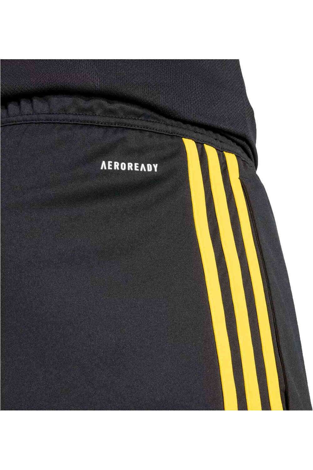 adidas pantalones fútbol oficiales M.UNITED 26 3 SHO vista trasera