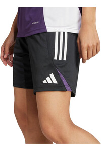 adidas pantalones fútbol oficiales M.UNITED 26 TR SHO W 04
