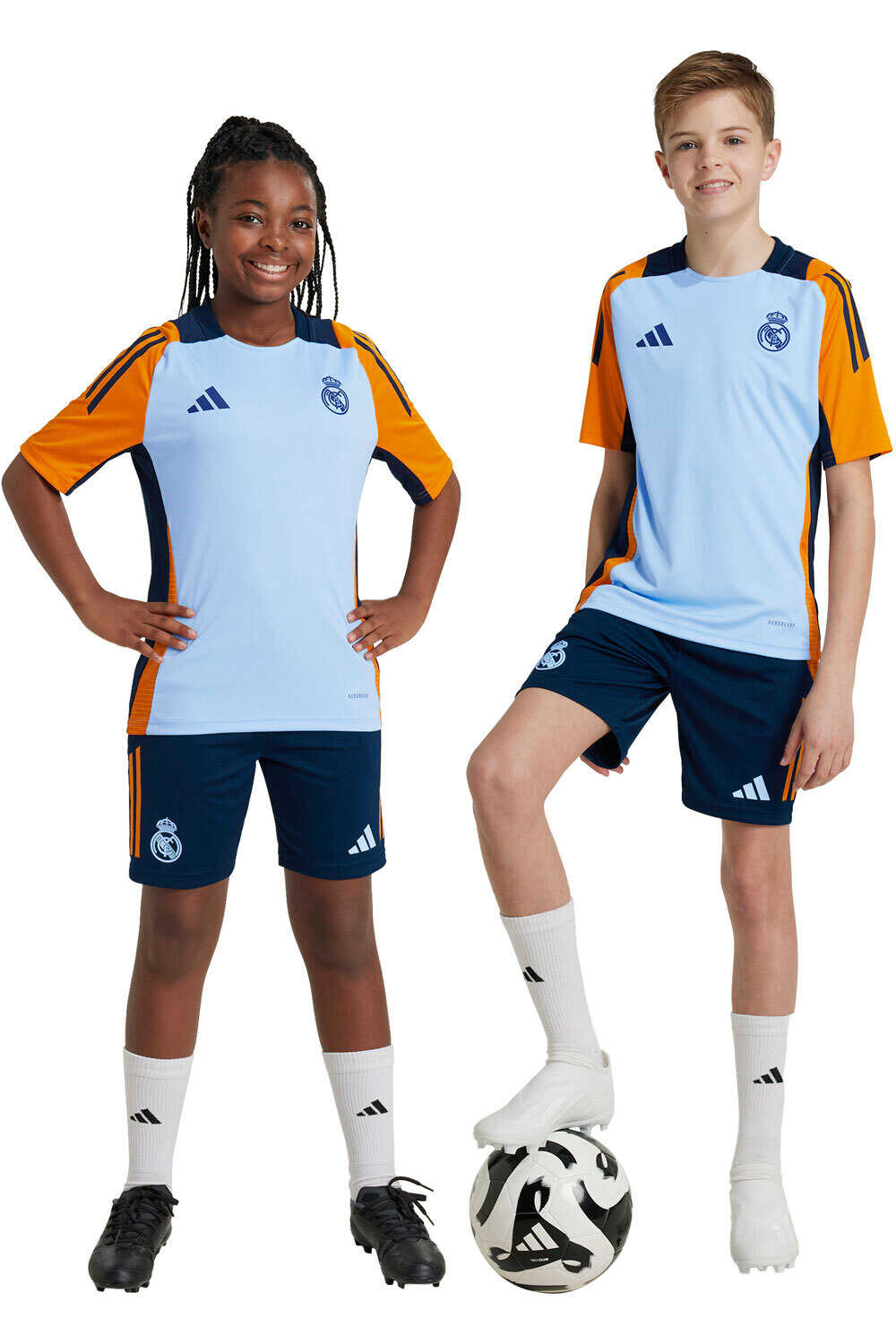 adidas pantalones fútbol oficiales niño R.MADRID 25 TR SHO Y vista frontal