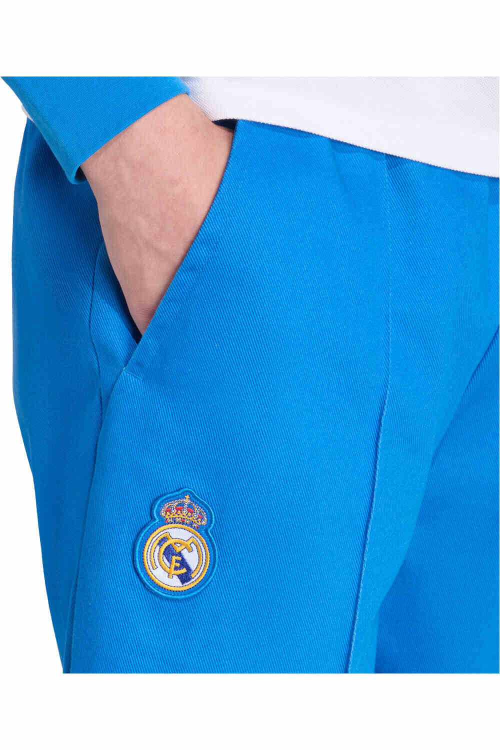 adidas pantalones futbol REAL MADRID TERRACE ICONS DRILL 03