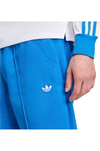 adidas pantalones futbol REAL MADRID TERRACE ICONS DRILL vista detalle