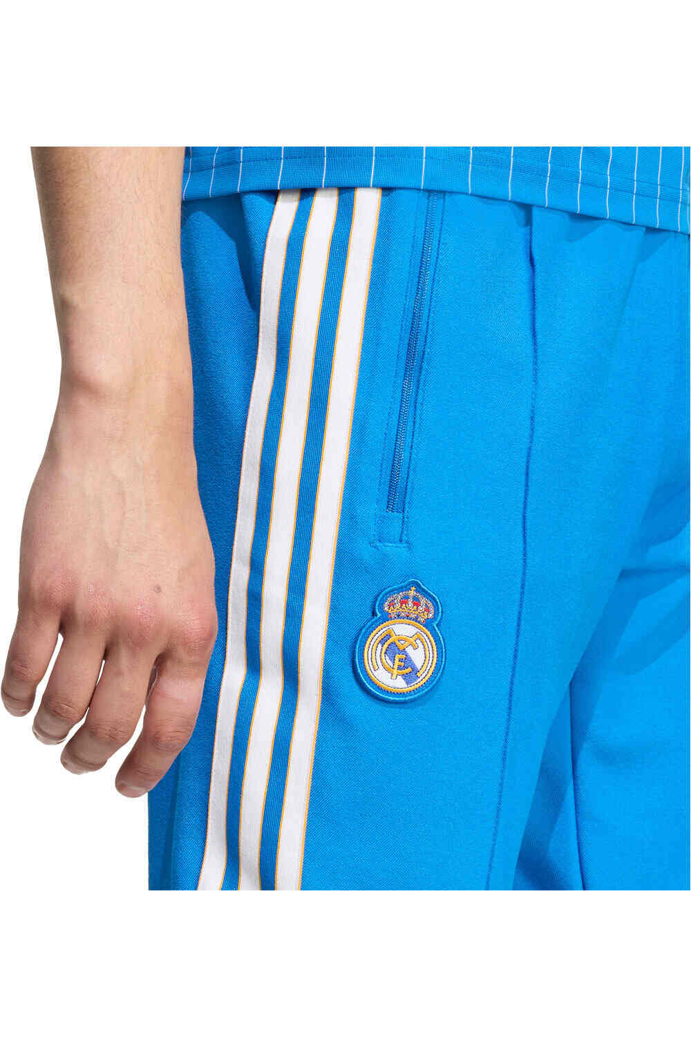 adidas pantalones futbol REAL MADRID TERRACE ICONS vista detalle
