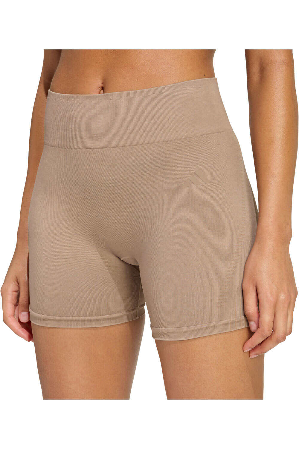 adidas pantalones y mallas cortas fitness mujer 10 CM ESSENTIALS vista detalle