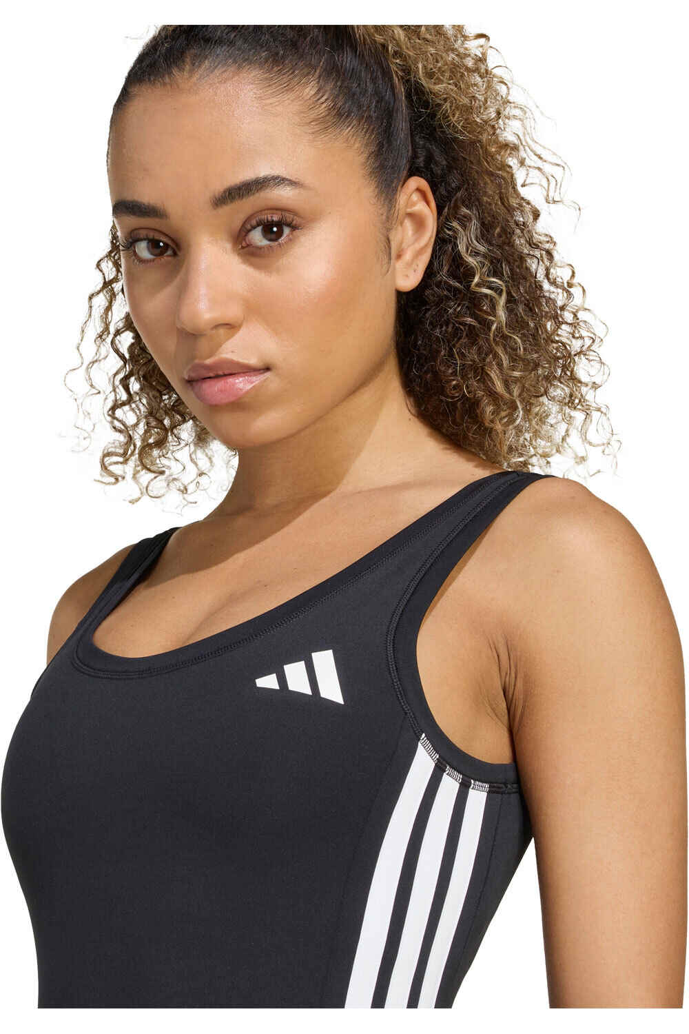 adidas pantalones y mallas cortas fitness mujer BODI OPTIME ESSENTIALS 3 STRIPES vista detalle