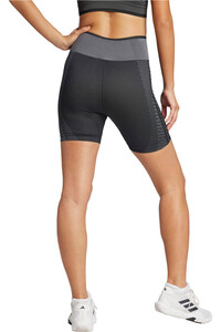adidas pantalones y mallas cortas fitness mujer KNIT 5INCH L vista trasera
