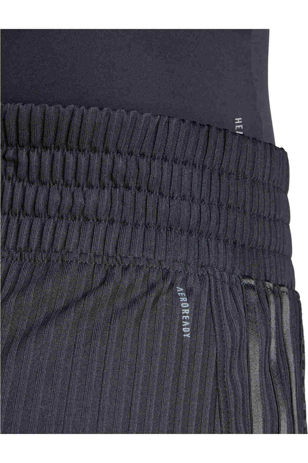 adidas pantalones y mallas cortas fitness mujer PACER RIB SHORT vista detalle