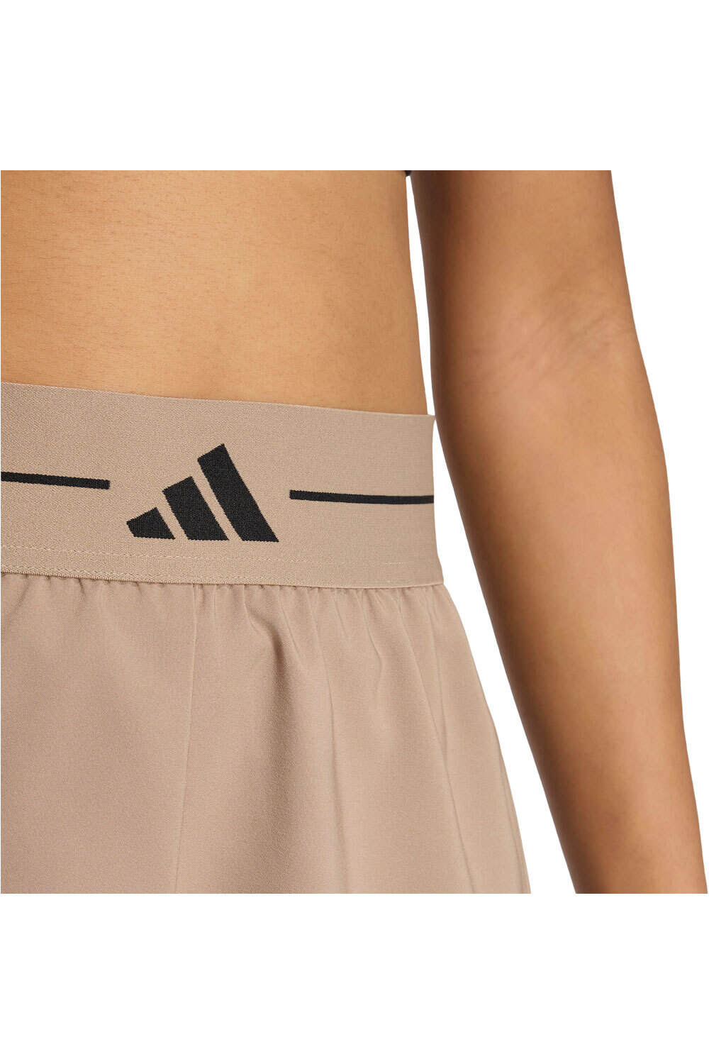 adidas pantalones y mallas cortas fitness mujer TEJIDO HYPERGLAM 3 STRIPES vista detalle