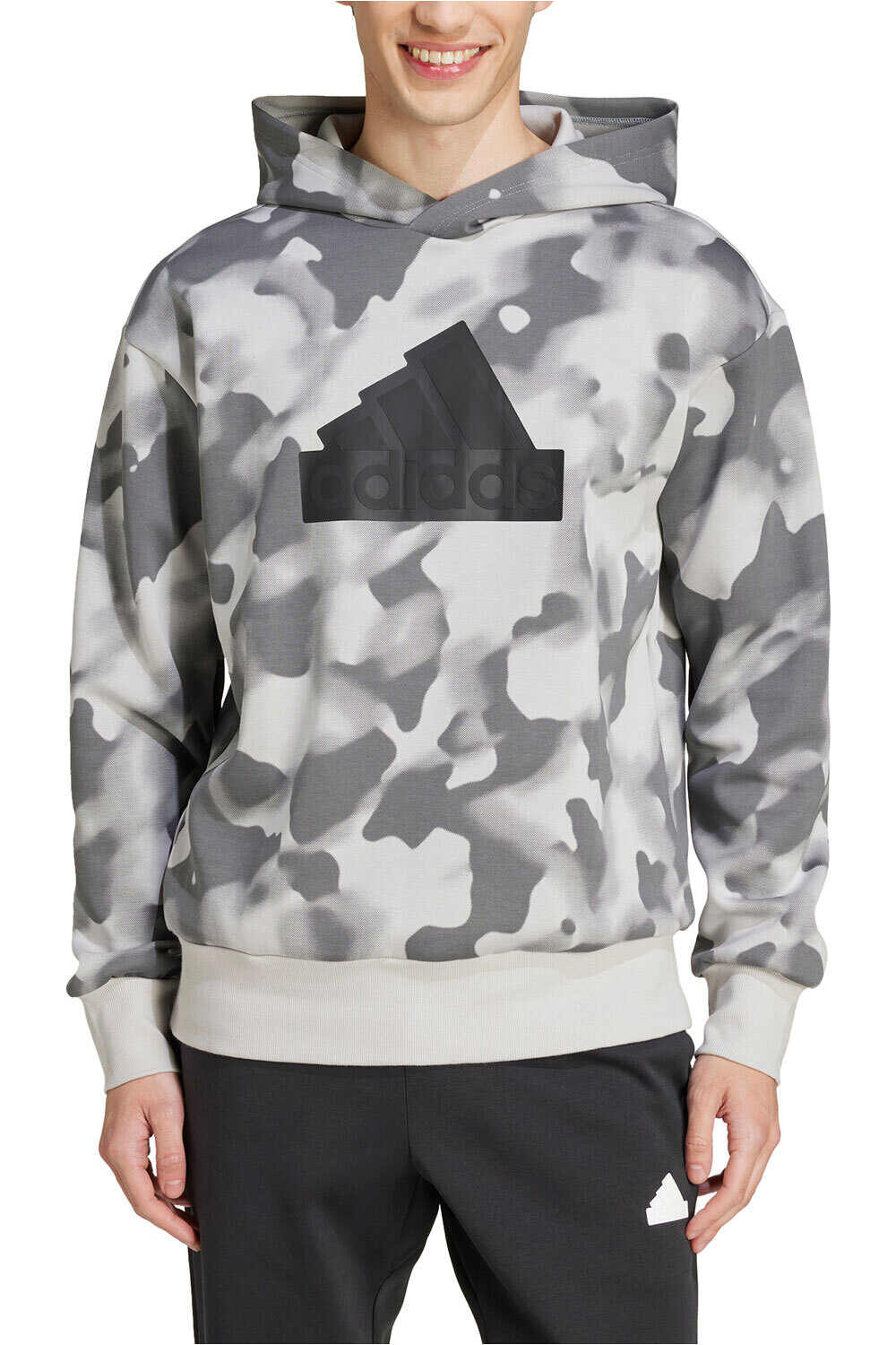 adidas sudadera hombre M FI BOS HD AOP vista frontal