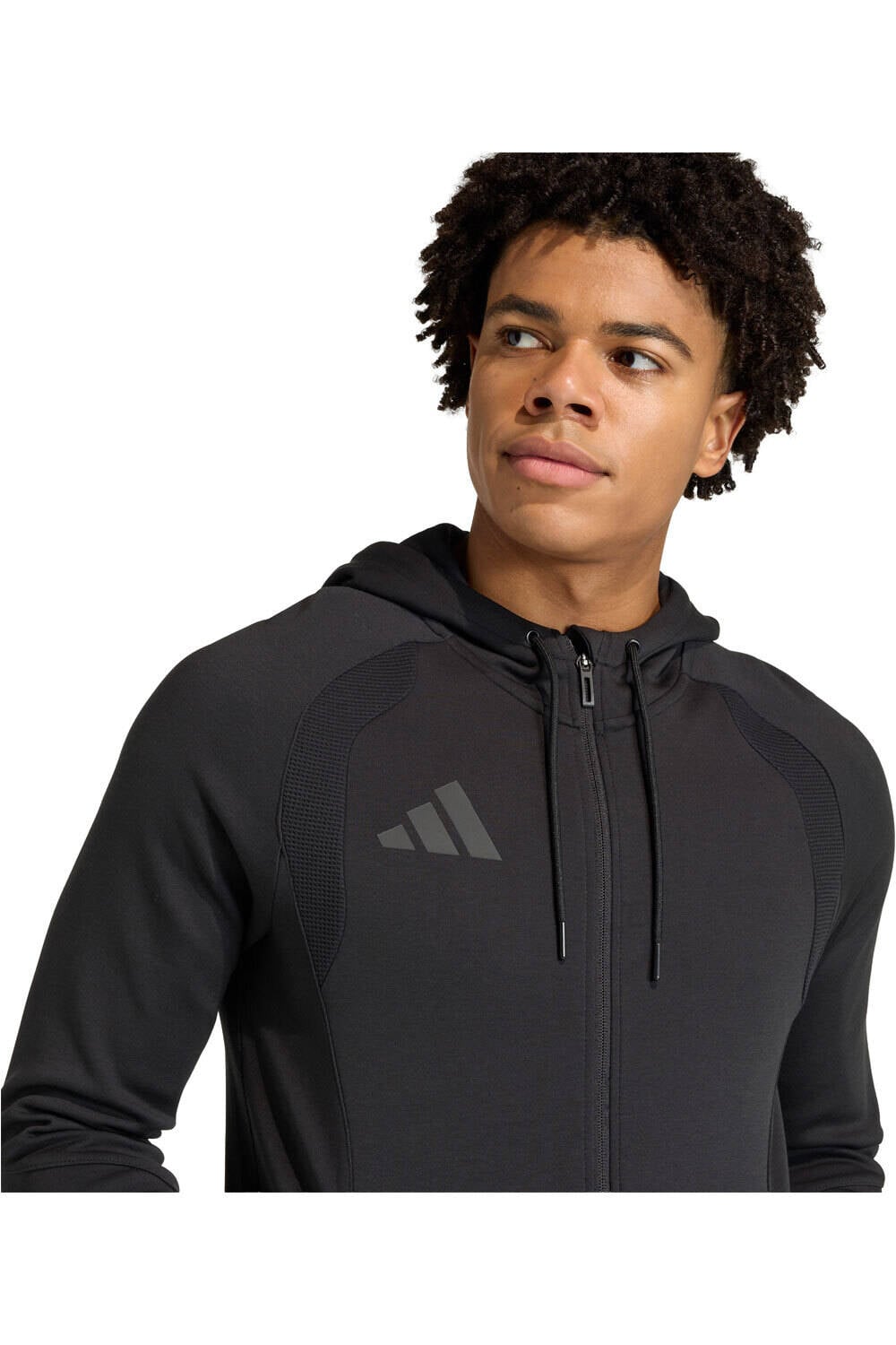 adidas sudadera hombre TIRO TRAVEL vista detalle