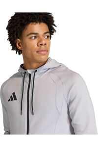 adidas sudadera hombre TIRO TRAVEL vista detalle