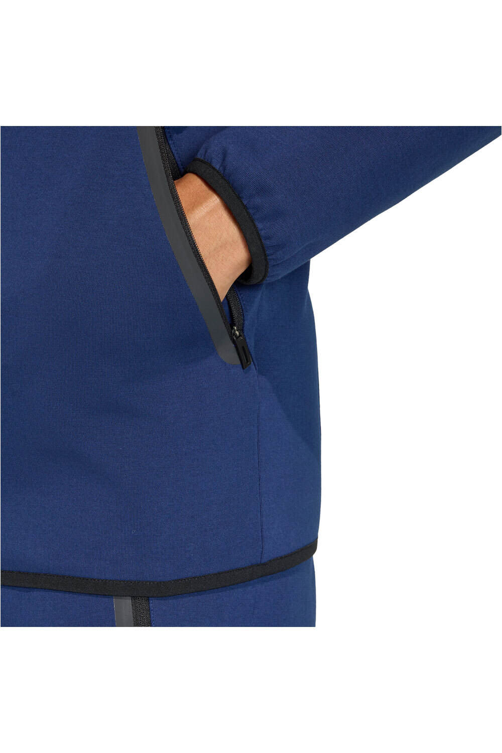 adidas sudadera hombre TIRO TRAVEL vista detalle