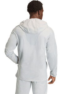 adidas sudadera hombre TIRO TRAVEL WINDBREAKER vista trasera