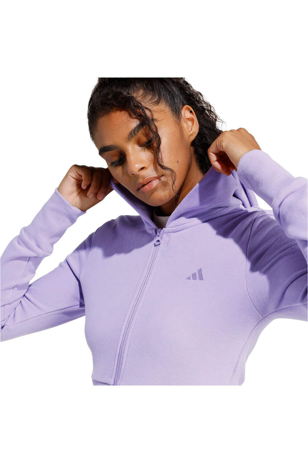 adidas sudadera mujer SEASONAL ESSENTIALS vista detalle