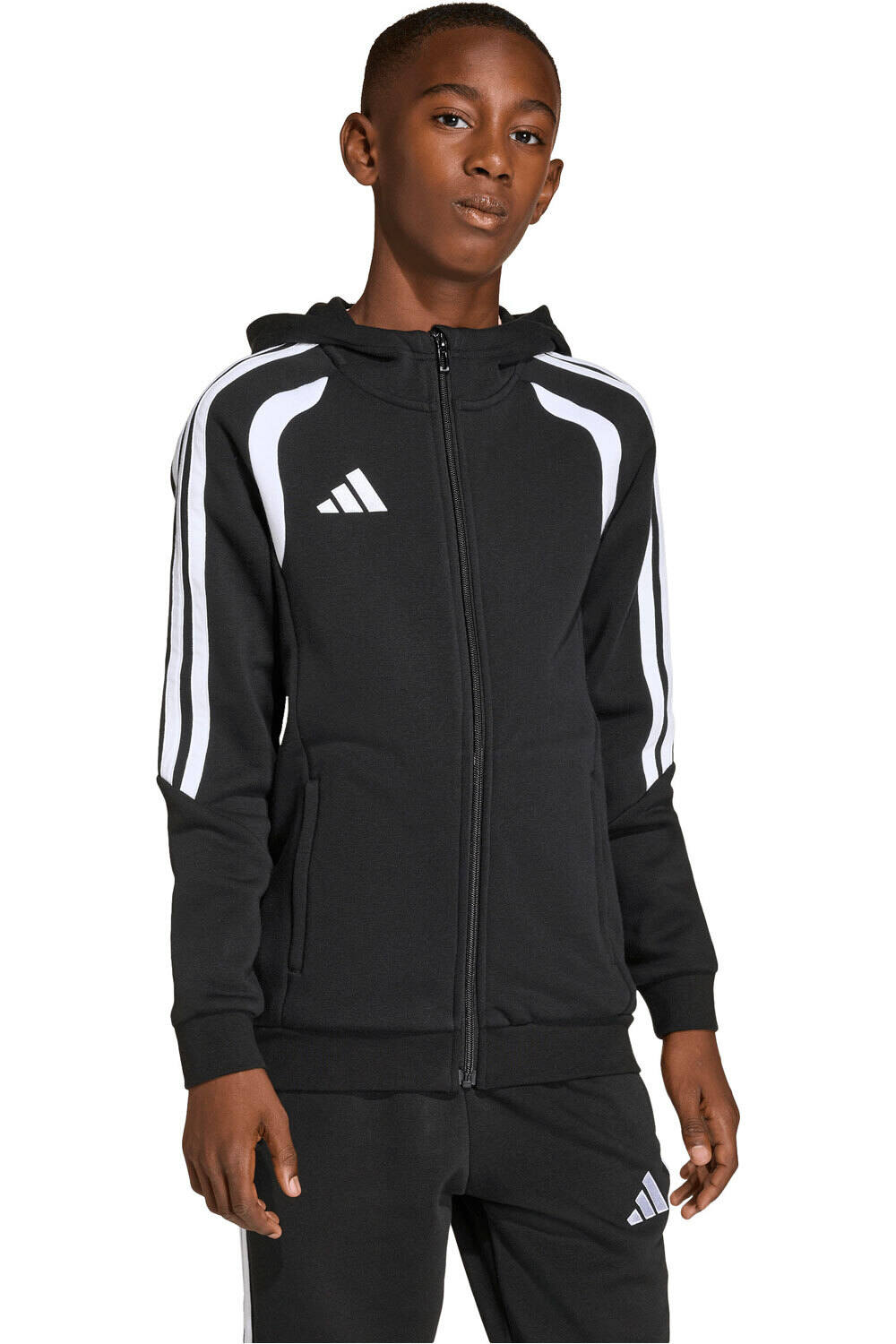 adidas sudadera niño Chaqueta Capucha Cremallera Tiro26 vista frontal