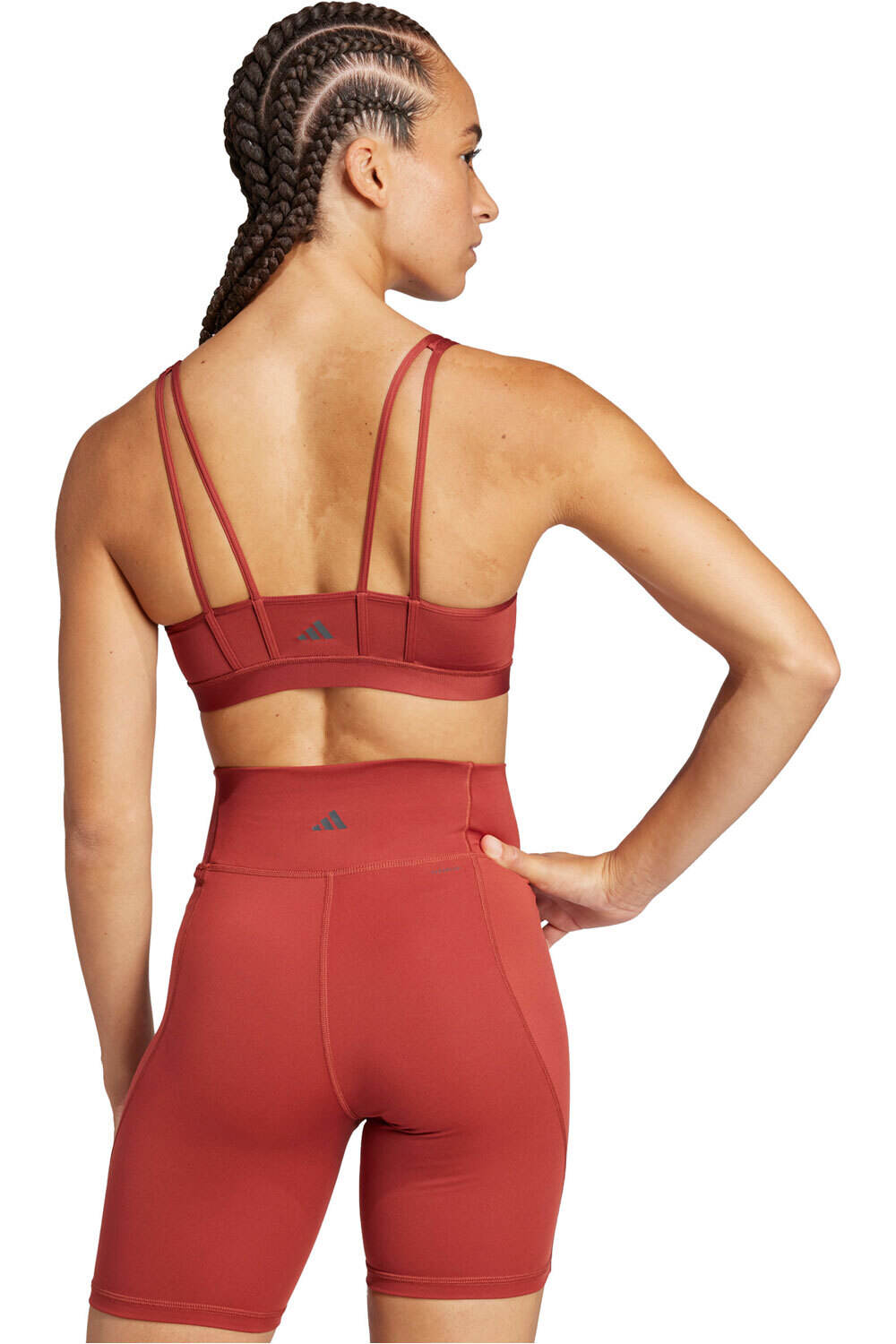 adidas sujetadores deportivos ALL ME ESS vista trasera