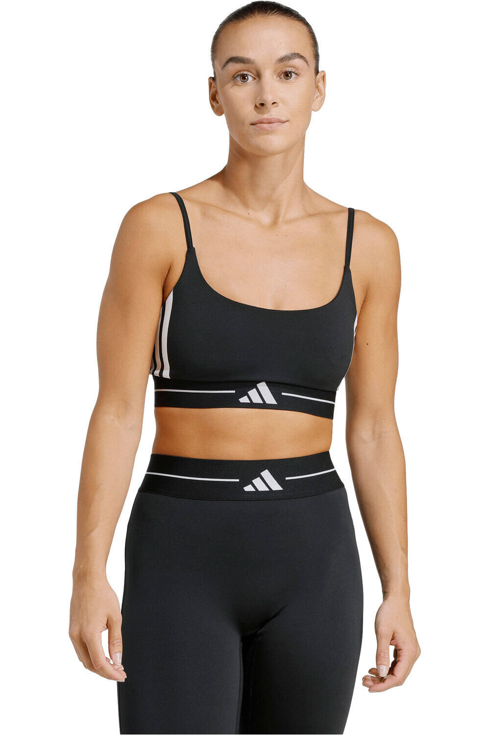 adidas sujetadores deportivos POCO IMPACTO HYPERGLAM 3 STRIPES vista frontal