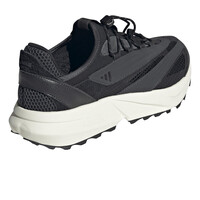 adidas zapatilla moda hombre LIGHTBLAZE VISTA vista trasera