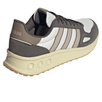 adidas zapatilla moda hombre RUN 84 vista trasera