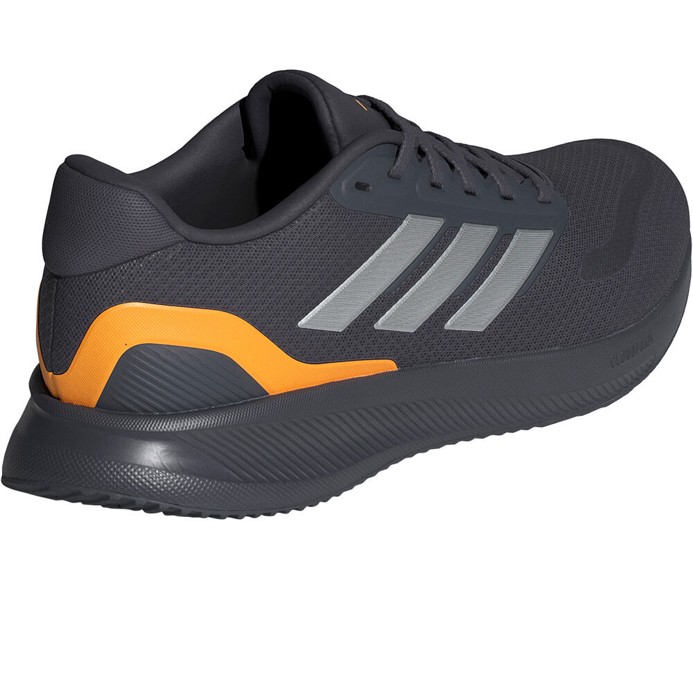 adidas zapatilla running hombre RUNFALCON 5 RUNNING vista trasera