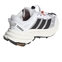 adidas zapatilla trekking mujer TERREX FREEHIKER SL GTX  W vista trasera