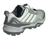 adidas zapatilla trekking mujer TERREX SKYCHASER W vista trasera