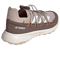 adidas zapatilla trekking mujer TERREX VOYAGER 21 TRAVEL vista trasera