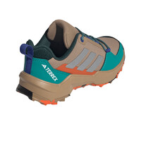adidas zapatilla trekking niño TERREX AX4R vista trasera
