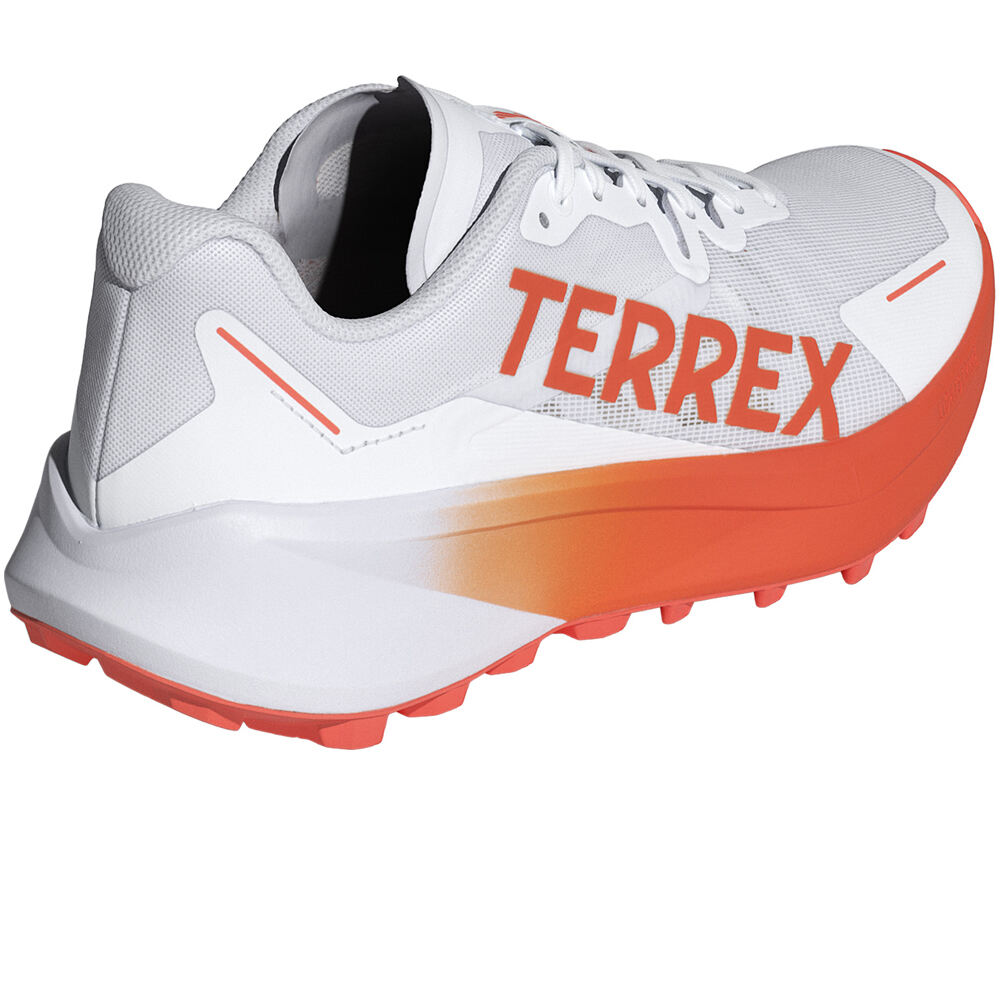 adidas zapatillas trail hombre TERREX AGRAVIC 3 vista trasera