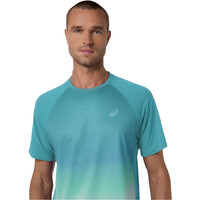 Asics camiseta técnica manga corta hombre ROAD FADE SS TOP vista detalle