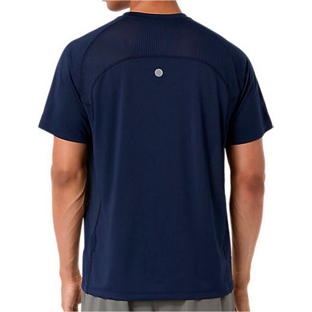 Asics camiseta técnica manga corta hombre ROAD FADE SS TOP vista trasera