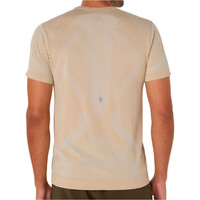 Asics camiseta técnica manga corta hombre ROAD SEAMLESS SS TOP vista trasera