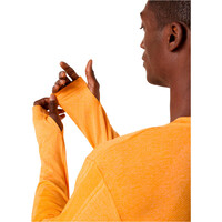 Asics camiseta técnica manga larga hombre ROAD SEAMLESS LS TOP 05