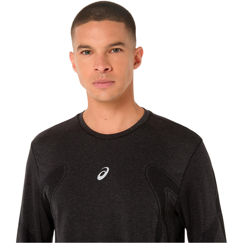 Asics camiseta técnica manga larga hombre ROAD SEAMLESS LS TOP vista detalle